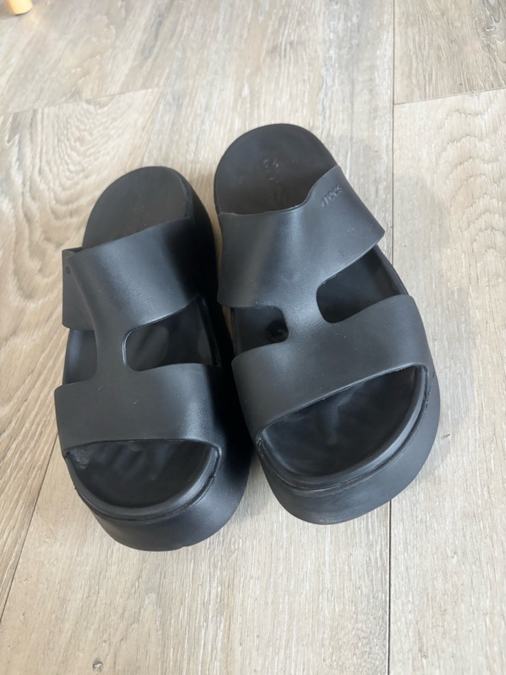 Black Women's Slide Sandals - Comfortable Open Toe Slides